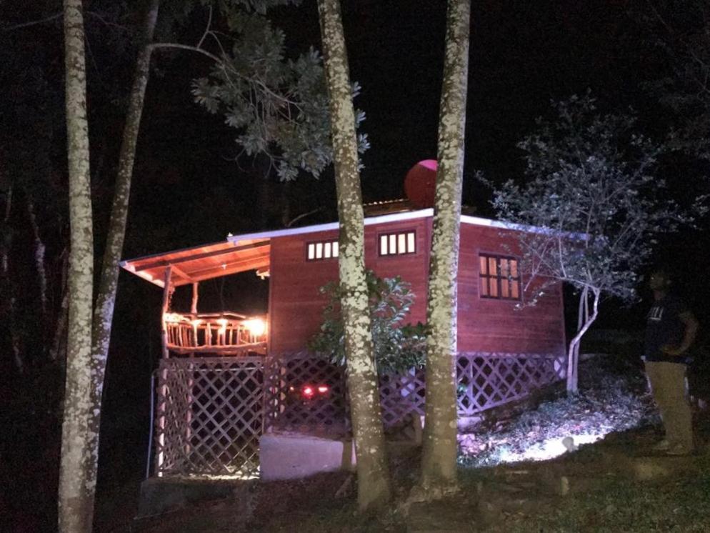 Hilamito Lodge Tela Buitenkant foto