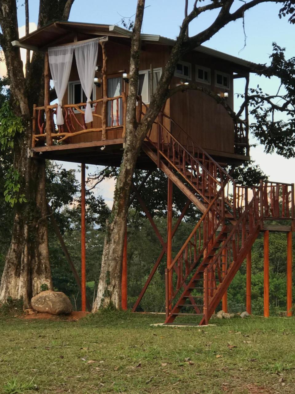 Hilamito Lodge Tela Buitenkant foto
